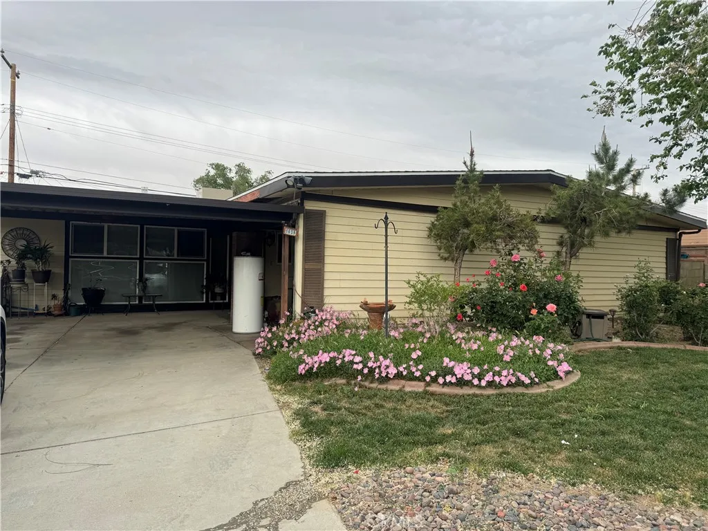 Additional image 4 of 1039 W Avenue J6, Lancaster, CA 93534