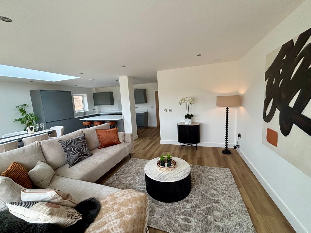 Additional image 4 of 5 bed detached house to rentThe Old Coal Yard, Northwold, Thetford IP26