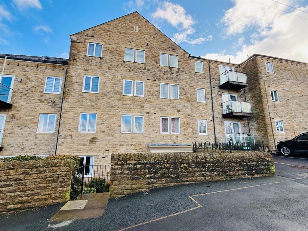 Additional image 13 of 2 bed flat for saleSandmoor Garth, Bradford BD10