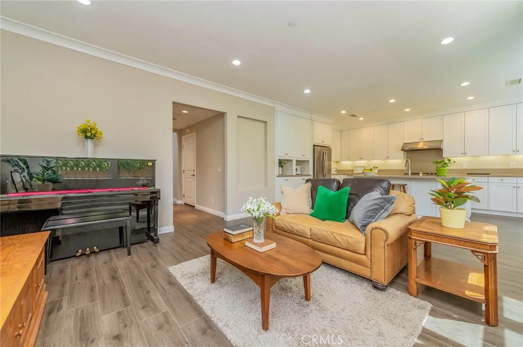 Additional image 30 of 167 Overbrook, Irvine, CA 92620