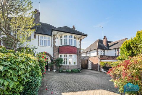 Beech Drive, London N2