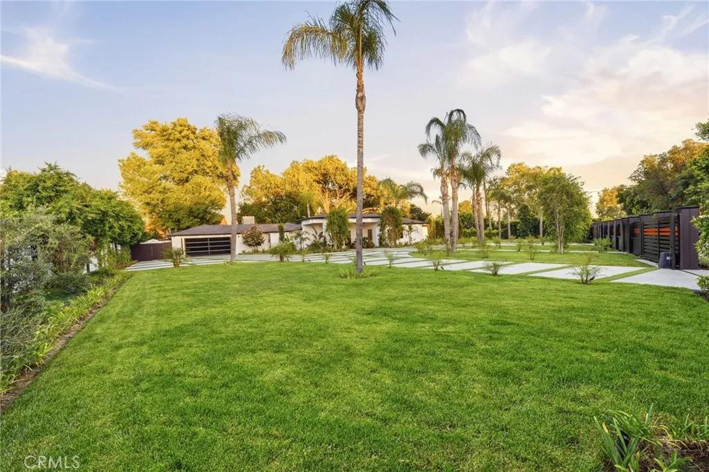 Additional image 10 of 8400 White Oak Ave, Sherwood Forest, CA 91325