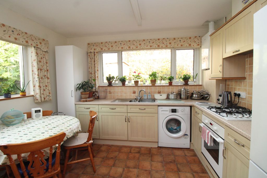 Additional image 3 of 2 bed detached bungalow for saleSandringham Drive, Preston, Paignton TQ3