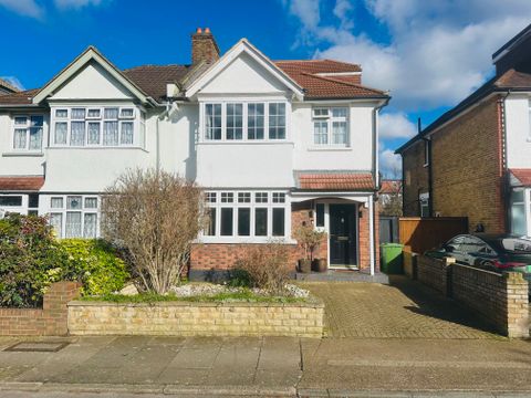 Neville Road, Kingston Upon Thames KT1