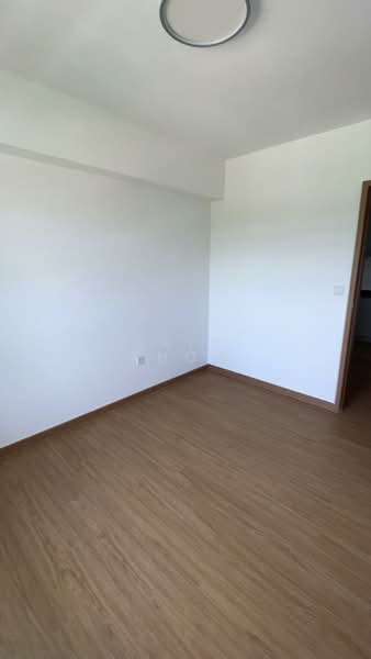 Additional image 2 of 957C Tampines Street 96