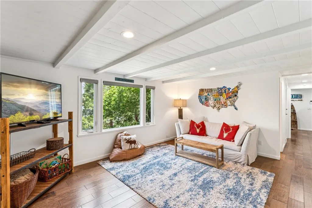 Additional image 111 of 28898 Palisades Dr, Lake Arrowhead, CA 92352