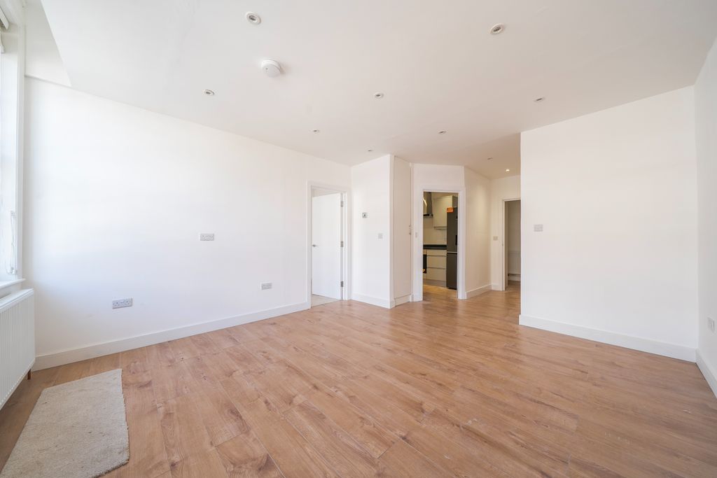 Additional image 4 of 1 bed flat to rentHigh Street, Maidenhead SL6