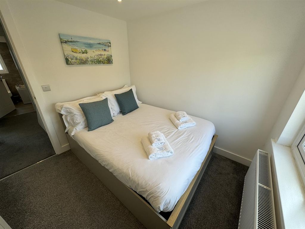 Additional image 10 of 4 bed semi-detached house to rentAlexandra Place, St. Ives TR26