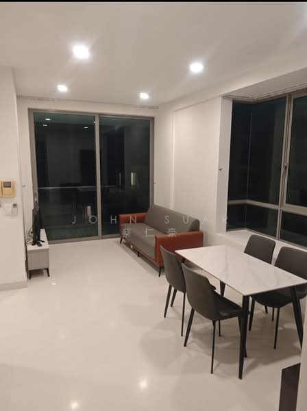 6 Surrey Road