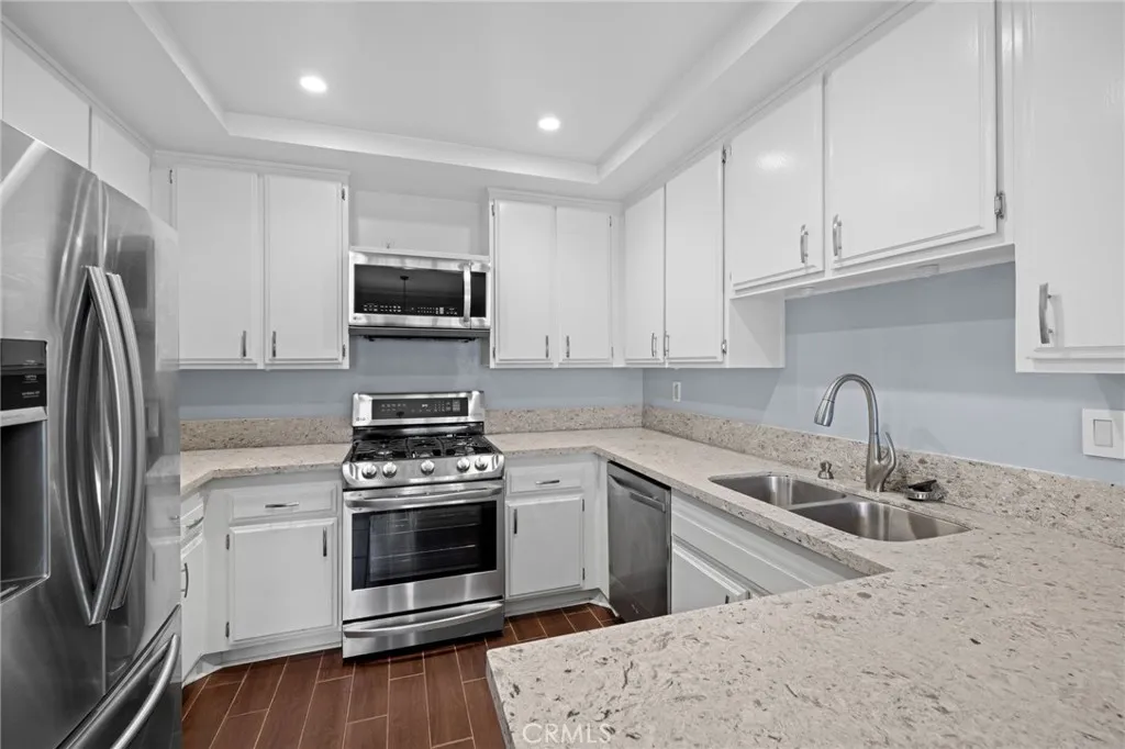 Additional image 10 of 10831 Roycroft St Unit 9, Sun Valley, CA 91352