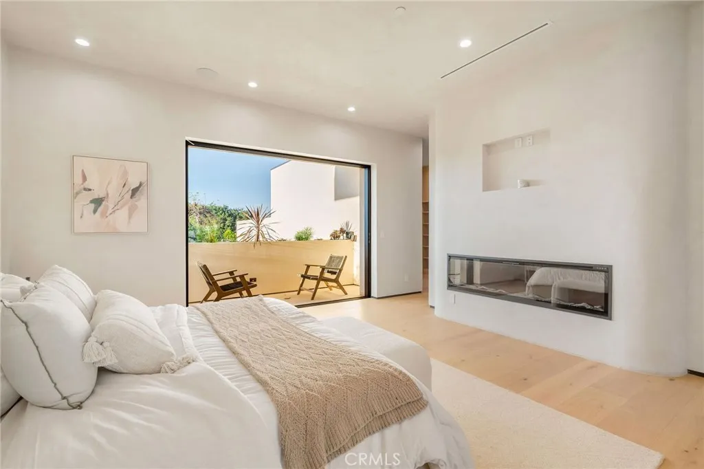 Additional image 118 of 15447 Huston St, Sherman Oaks, CA 91403