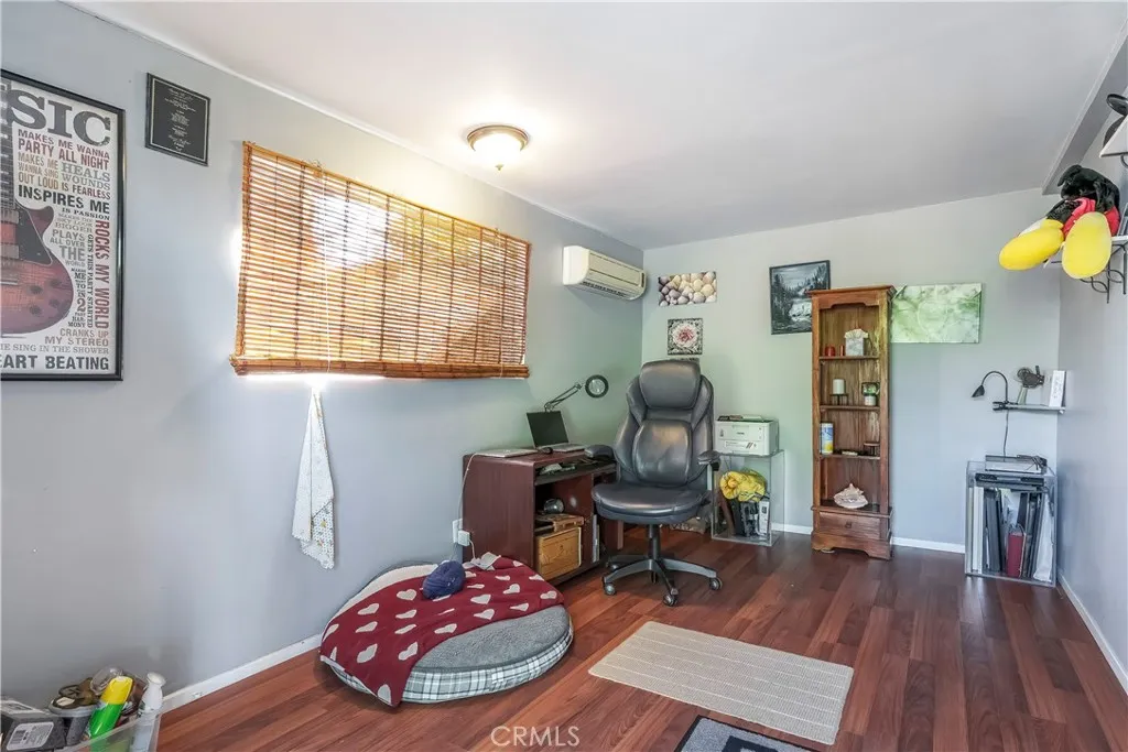Additional image 106 of 17504 Hamlin St, Van Nuys, CA 91406
