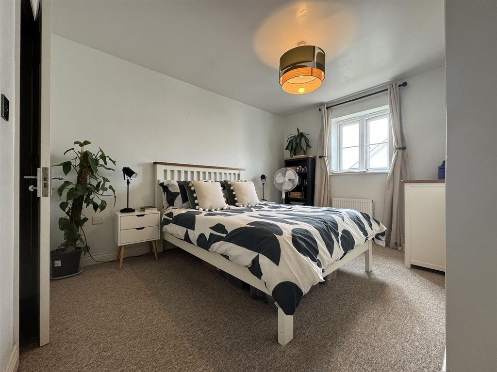 Additional image 8 of 3 bed end terrace house to rentKeay Heights, St. Austell PL25