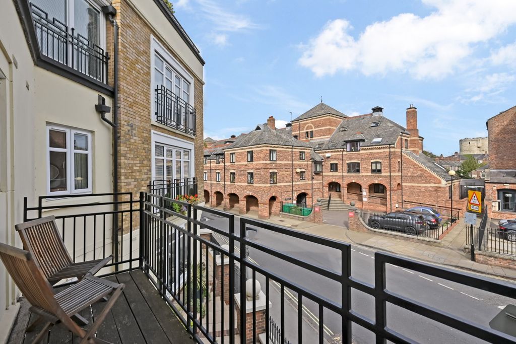 Additional image 2 of 1 bed flat for saleClifford House, Lady Anne Court, Skeldergate, York YO1