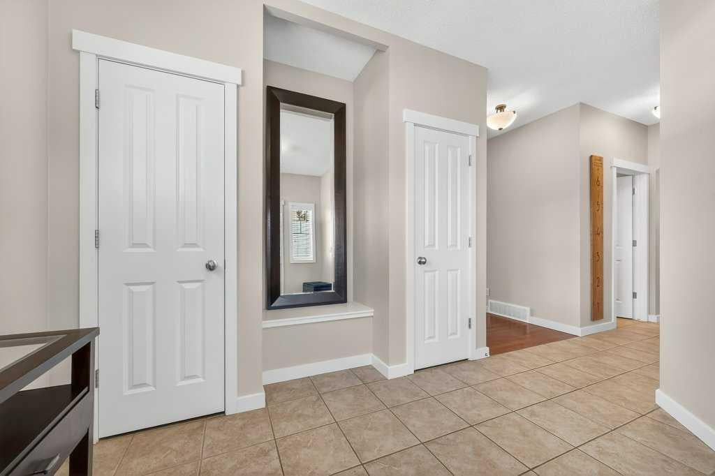 Additional image 5 of 200 Kingston Way SE, Airdrie, AB, T4A 0K3