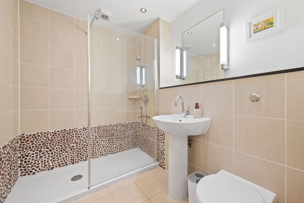Additional image 16 of 2 bed flat for saleKilbryde Crescent, Dunblane FK15
