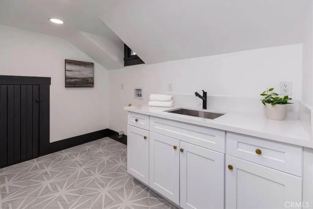 Additional image 65 of 2274 W 21st Street, Los Angeles, CA 90018