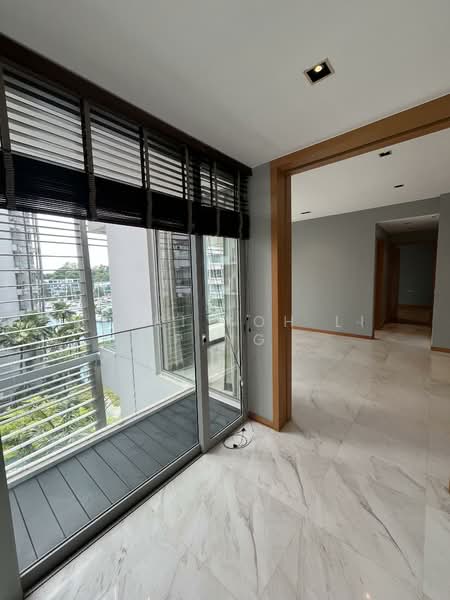 281 Ocean Drive photo 2