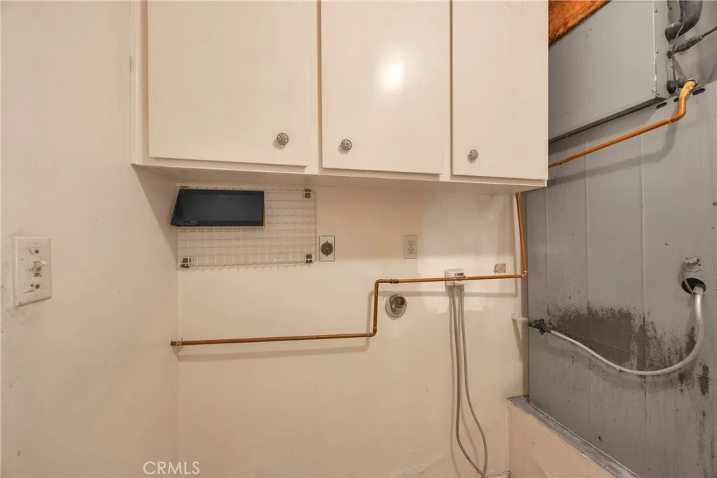 Additional image 104 of 3737 San Augustine Dr, Glendale, CA 91206