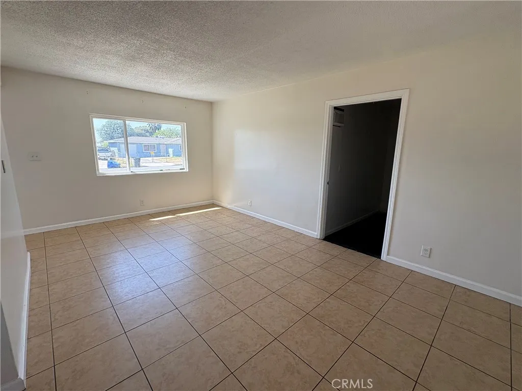 Additional image 10 of 2004 W 15th St, San Bernardino, CA 92411