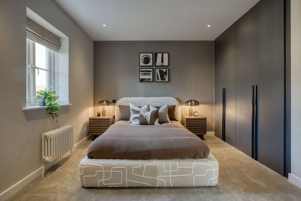 Additional image 19 of 5 bed flat for saleDaffodil Crescent, Barnet EN4