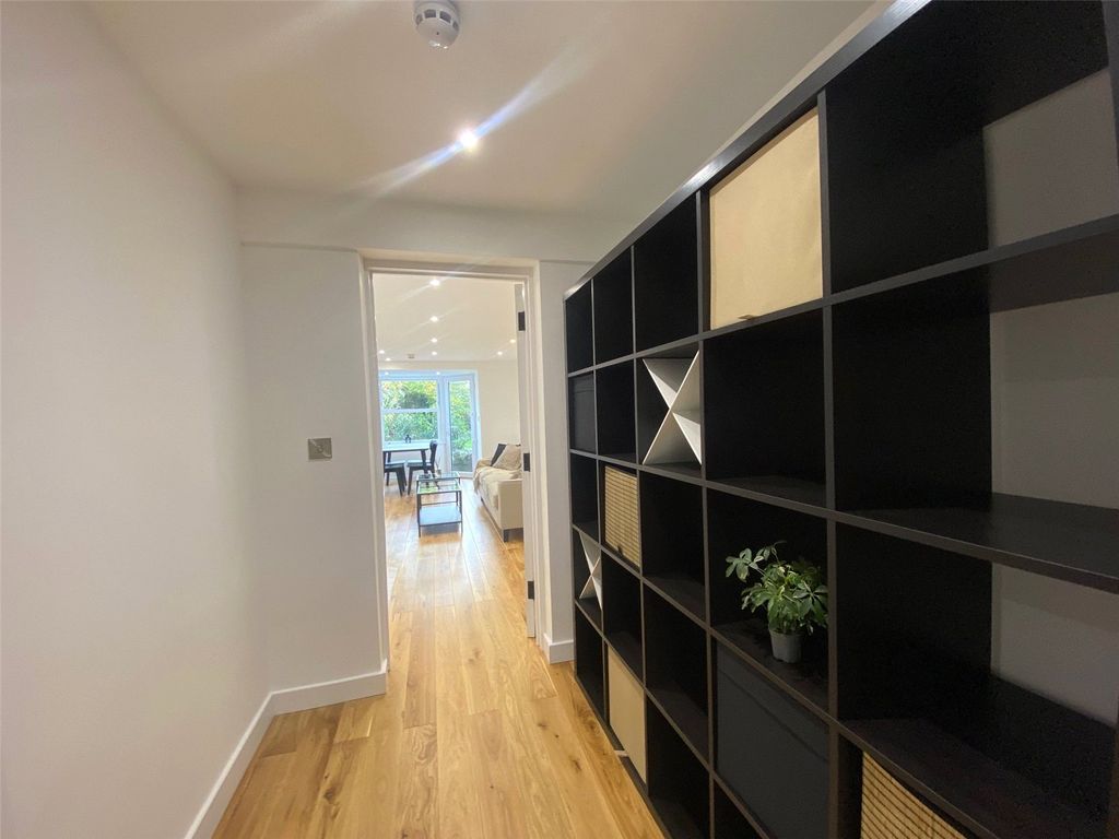 Additional image 10 of 1 bed flat to rentSt Ronans Avenue, Redland, Bristol BS6