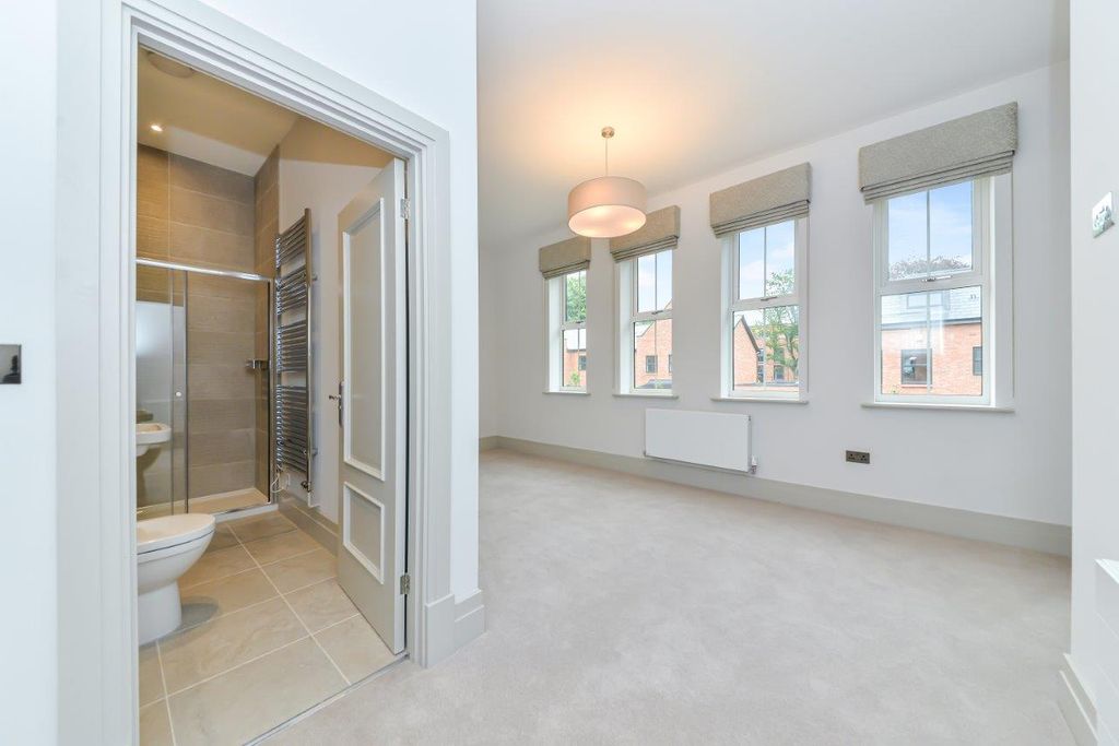 Additional image 11 of 6 bed detached house to rentClaremont Gardens, Norfolk Road, Edgbaston, Birmingham B15
