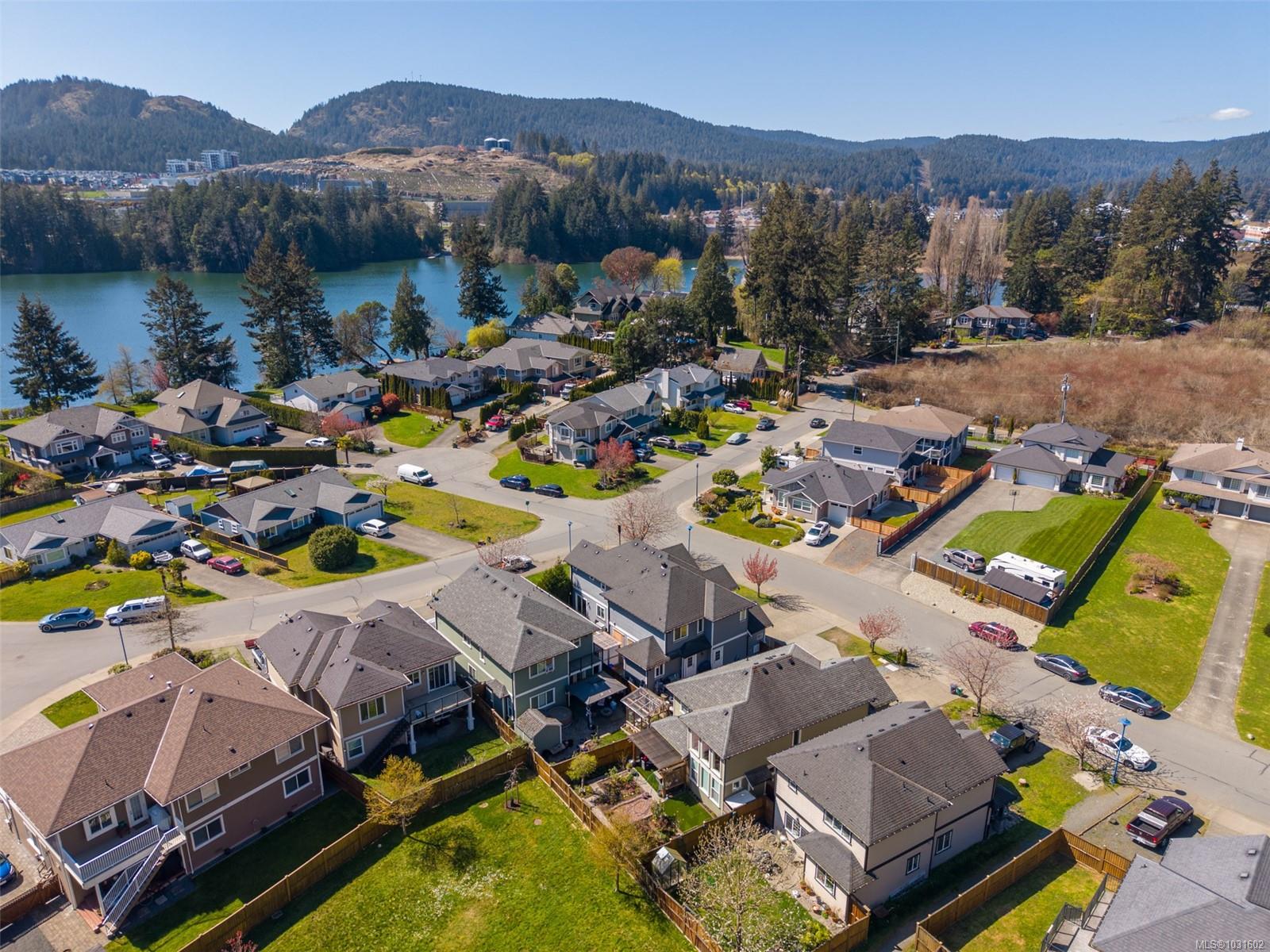 2798 Lakeshore Place, Langford, BC, V9B 5T5