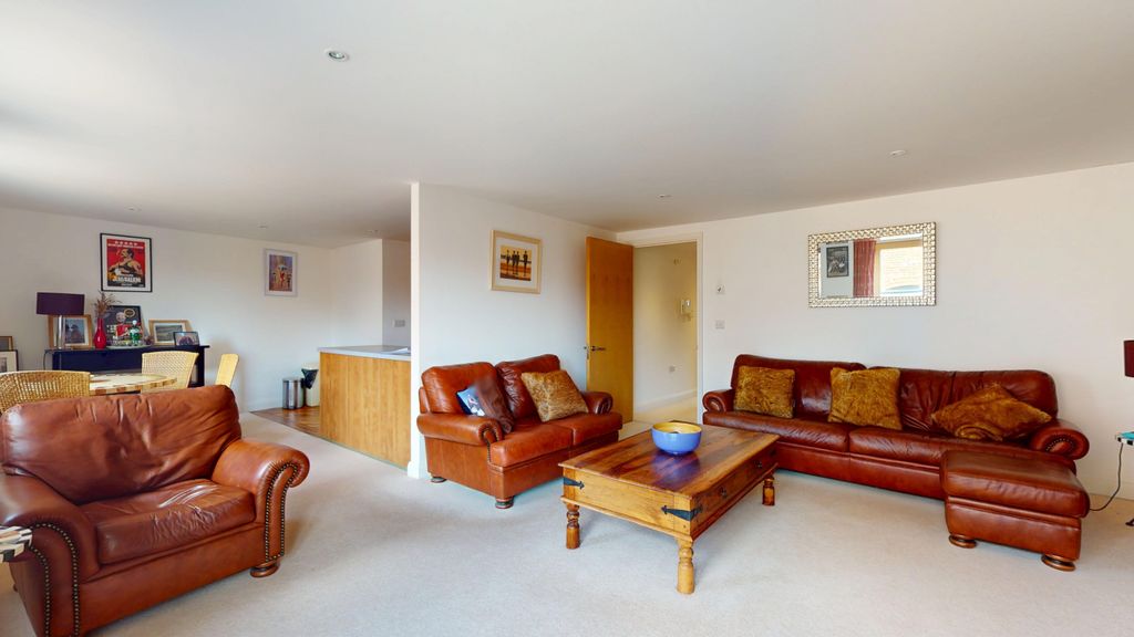 Additional image 3 of 3 bed flat to rentThe Lion Brewery, Oxford OX1