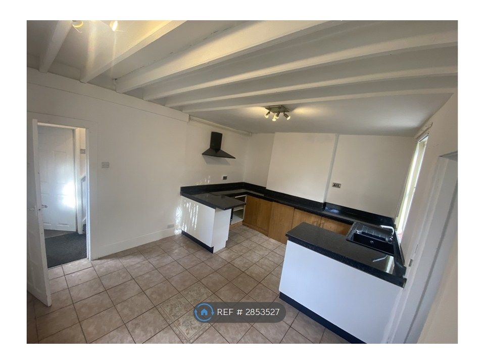 3 bed shared accommodation to rentPrices Lane, Wrexham LL11 photo 5
