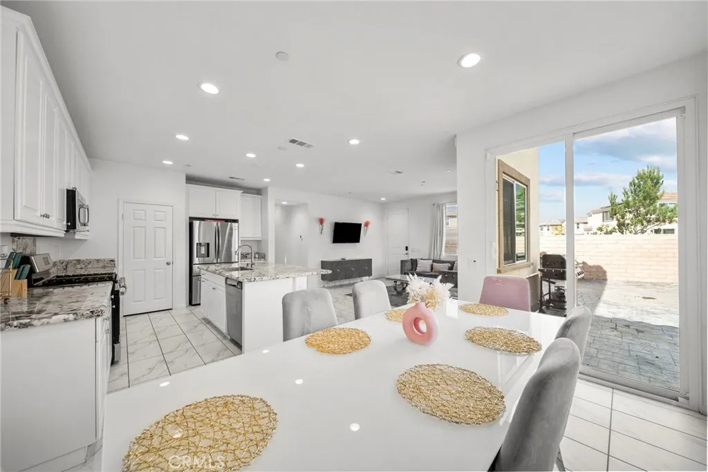 Additional image 11 of 370 Campbell Court, Santa Paula, CA 93060