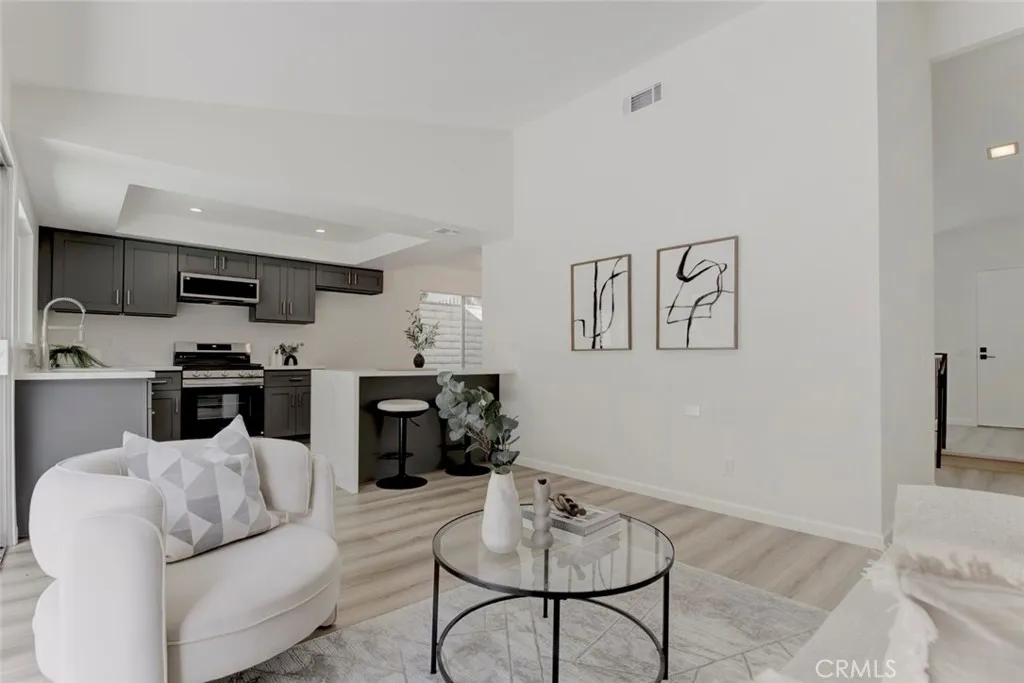 Additional image 13 of 3256 N Frederic St, Burbank, CA 91504