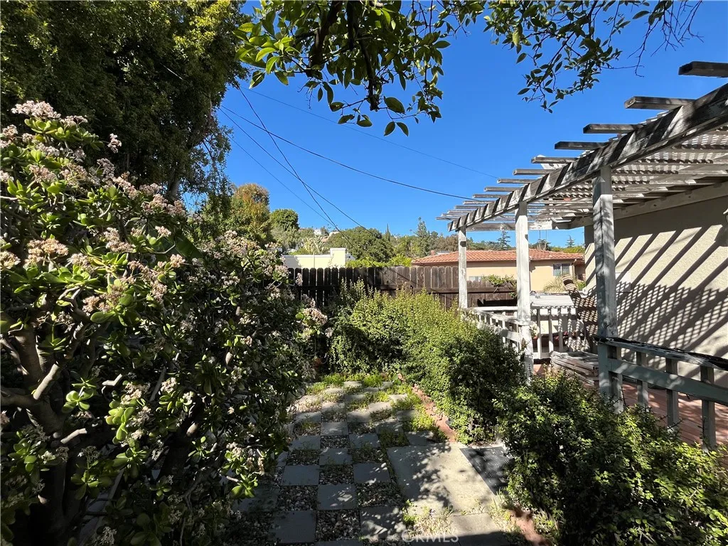 Additional image 22 of 2051 N Catalina street, Los Angeles, CA 90027