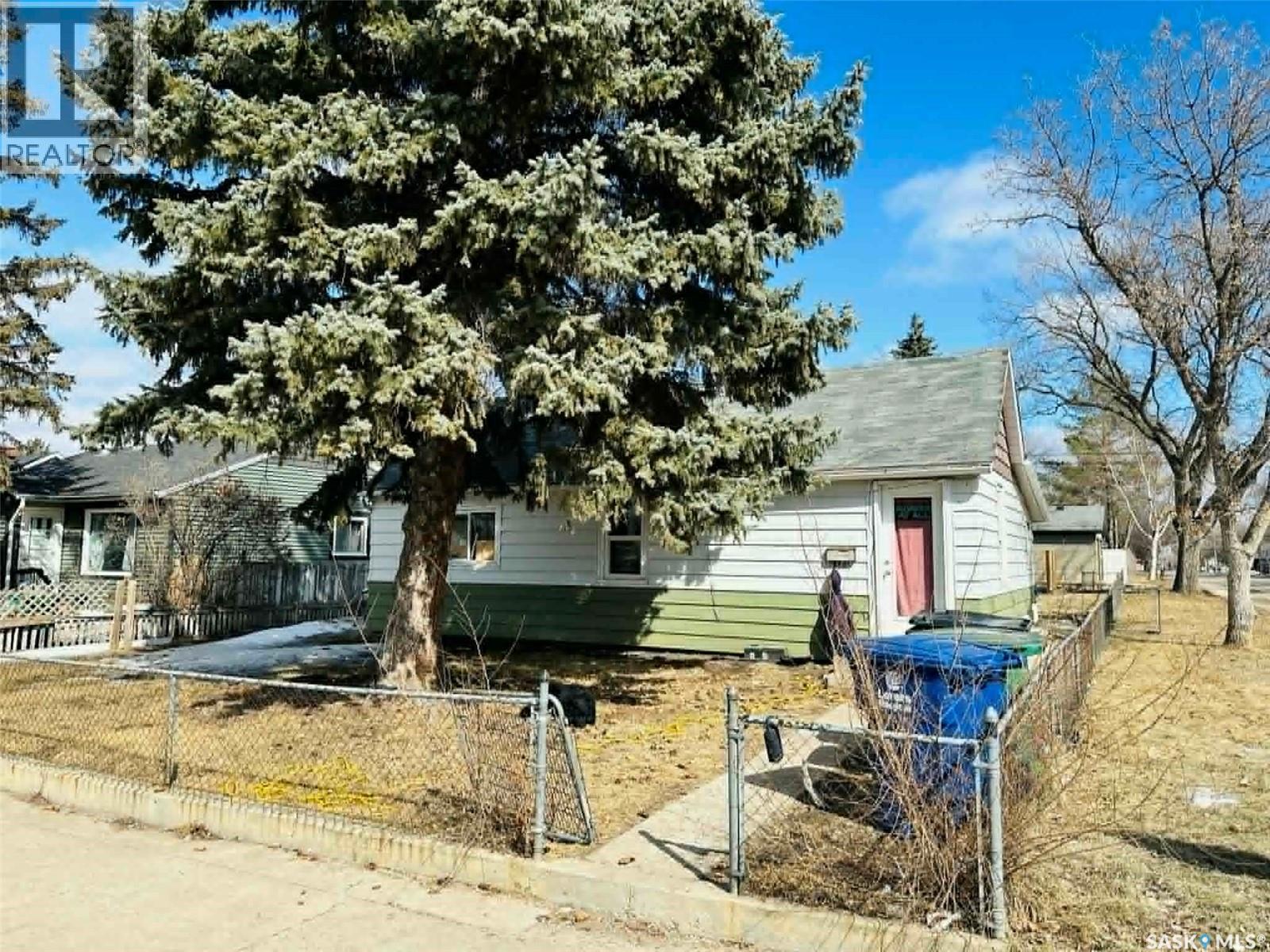 Additional image 5 of 1502 F Avenue N, Saskatoon, SK, S7L1X9