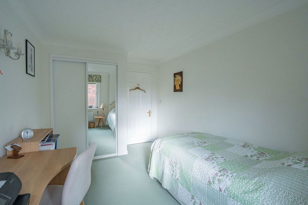 Additional image 14 of 2 bed flat for saleWorcester Road, Malvern, Worcestershire WR14