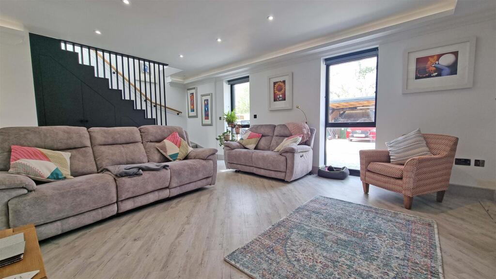 Additional image 2 of Salter Street, Earlswood, Solihull