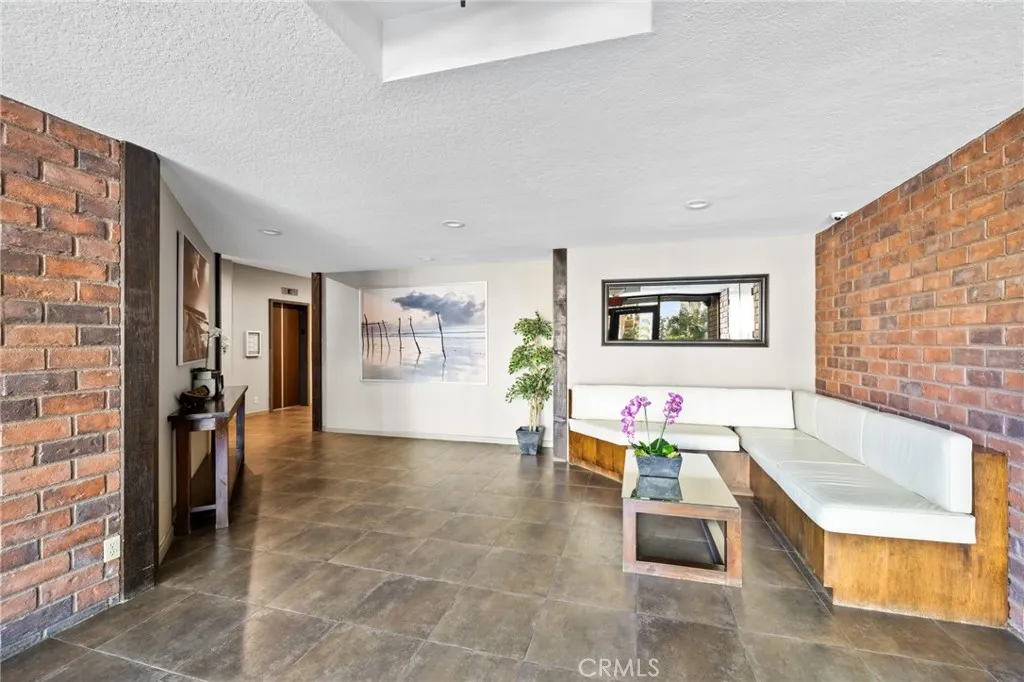 Additional image 49 of 1271 Granville Avenue Unit 102, Los Angeles, CA 90025