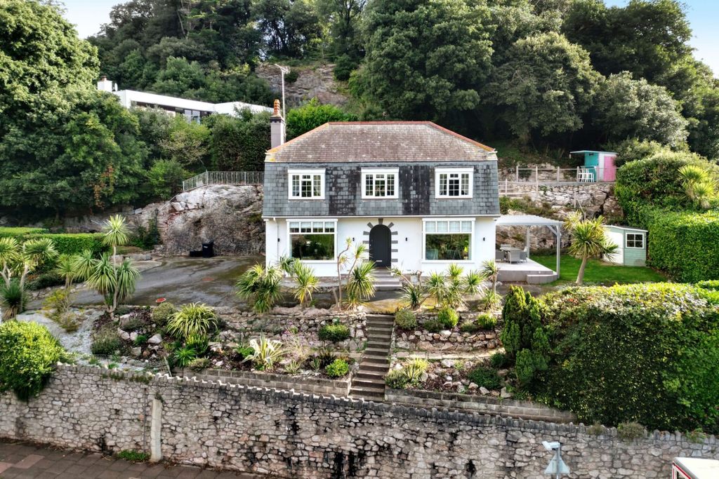 4 bed detached house to rentIlsham Road, Torquay TQ1