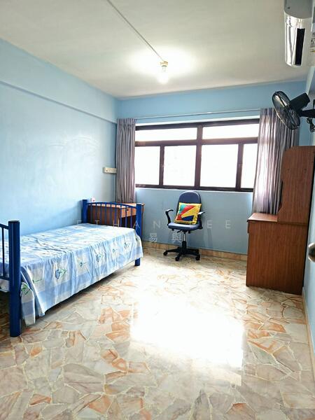 733 Yishun Avenue 5