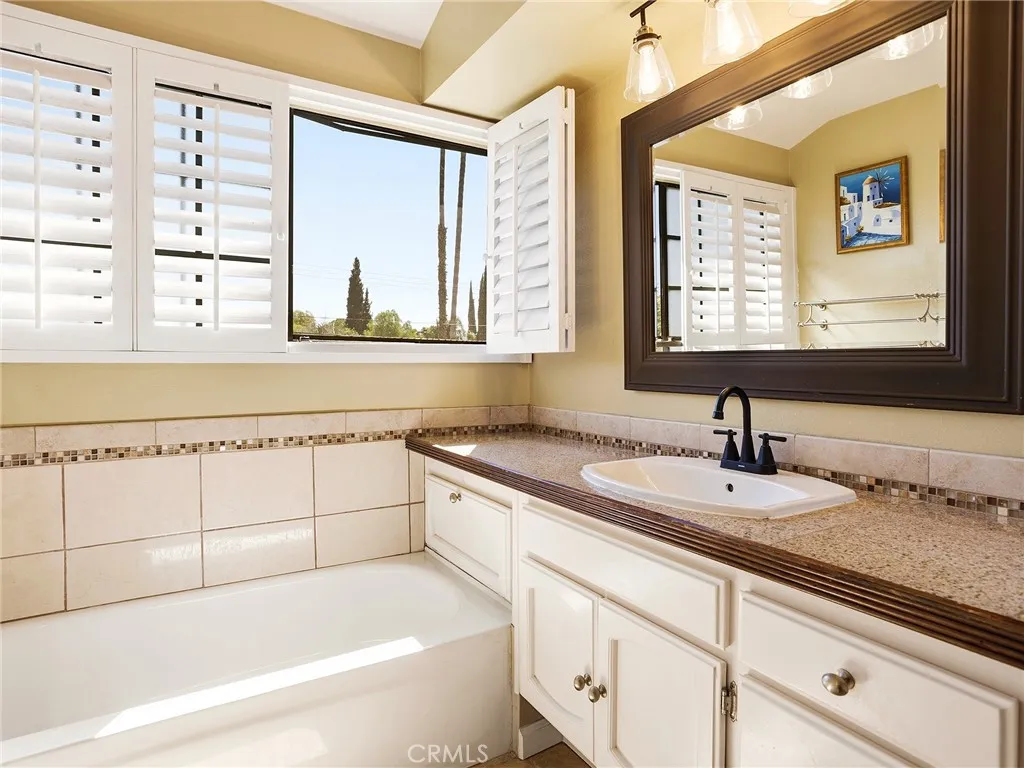 Additional image 81 of 7100 Balboa Boulevard Unit 805, Lake Balboa, CA 91406