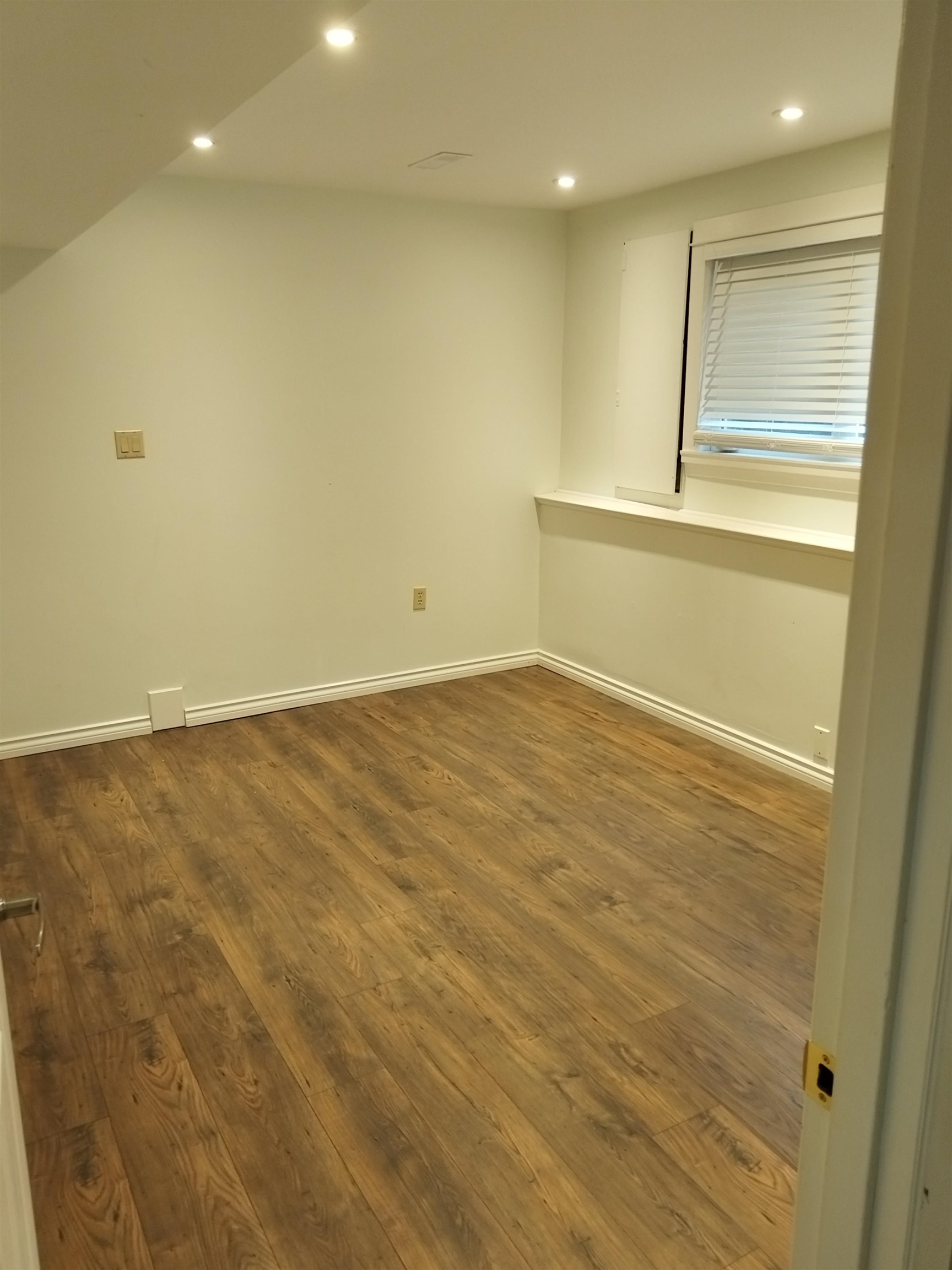 Additional image 2 of 1/2 basement-507 Allen Dr. , Delta, BC, V4M 3B9