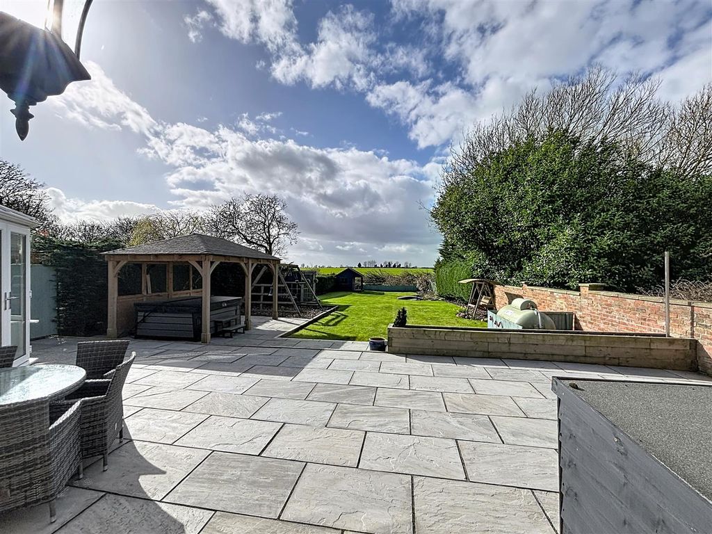 Additional image 26 of 5 bed detached house for saleMain Road, Humbleton, Hull HU11