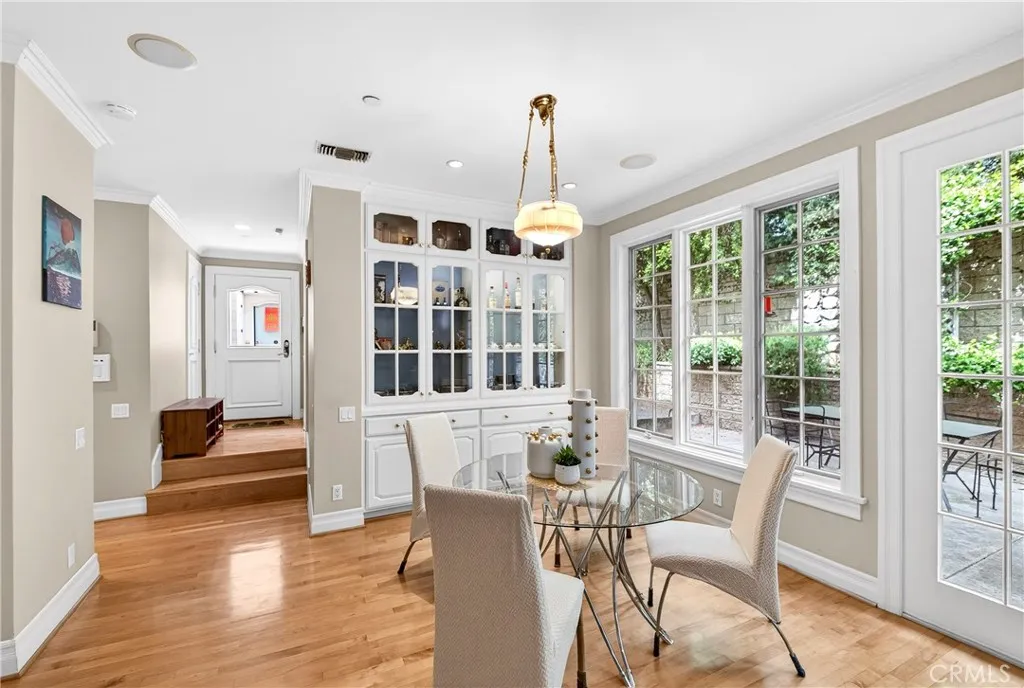 Additional image 17 of 465 W Highland Avenue, Sierra Madre, CA 91024