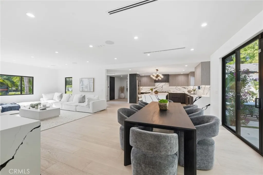 Additional image 16 of 8400 White Oak Ave, Sherwood Forest, CA 91325