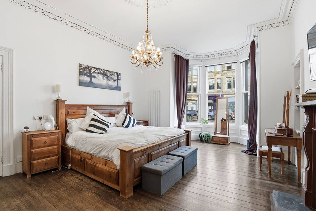 Additional image 2 of 3 bed flat for saleGilmore Place, Edinburgh EH3