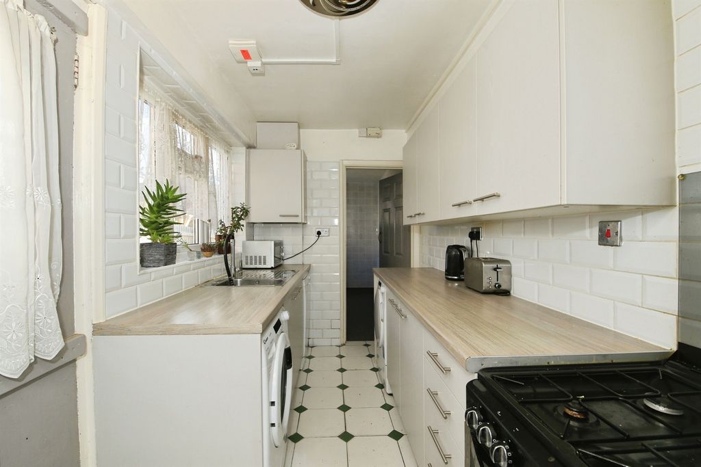 Additional image 3 of 3 bed terraced house for saleOxney Road, Peterborough PE1