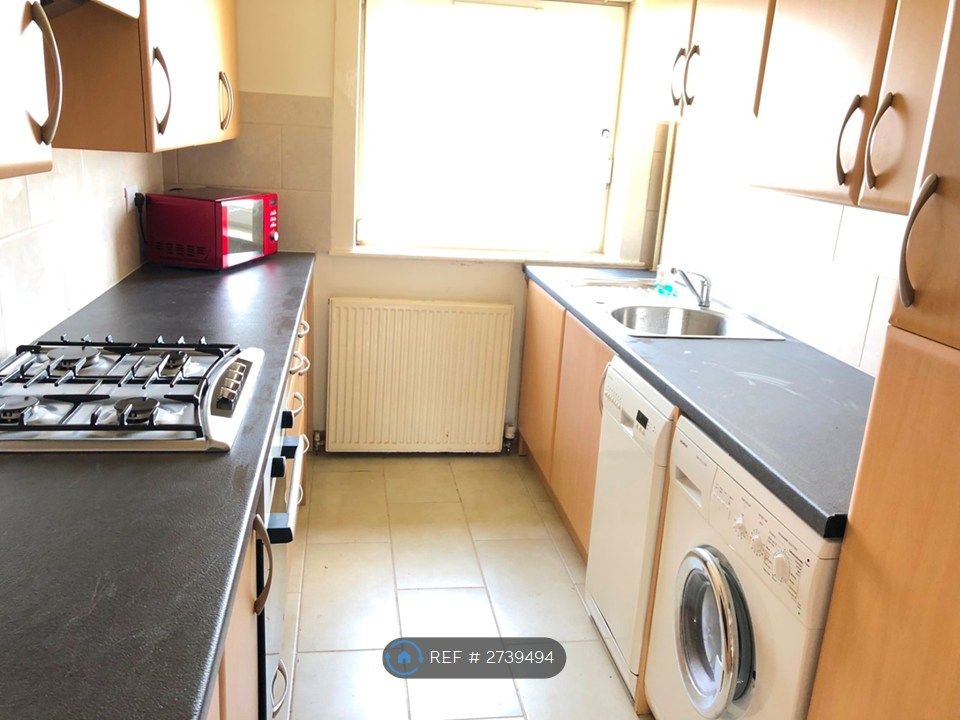 Additional image 4 of 2 bed flat to rentClaverhouse Drive, Edinburgh EH16