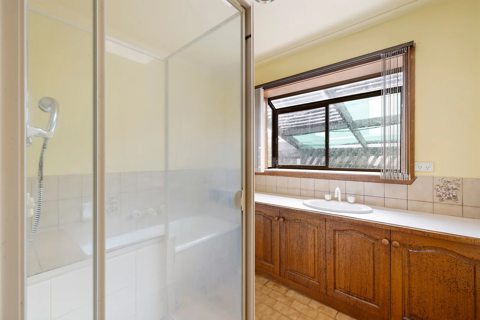 Additional image 13 of 1/51 Dunscombe Avenue, Glen Waverley VIC 3150