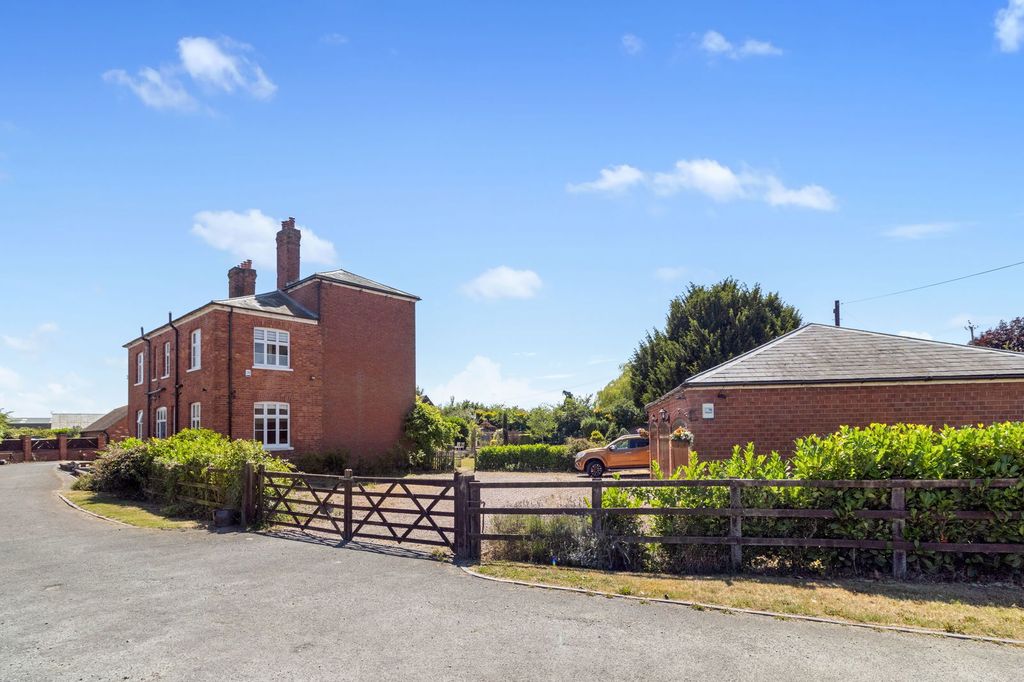 Additional image 9 of 5 bed detached house for saleMain Road, Kempsey, Worcester, Worcestershire WR5