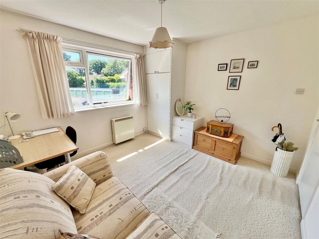 Additional image 10 of 2 bed flat for saleFreshwater, Isle Of Wight PO40